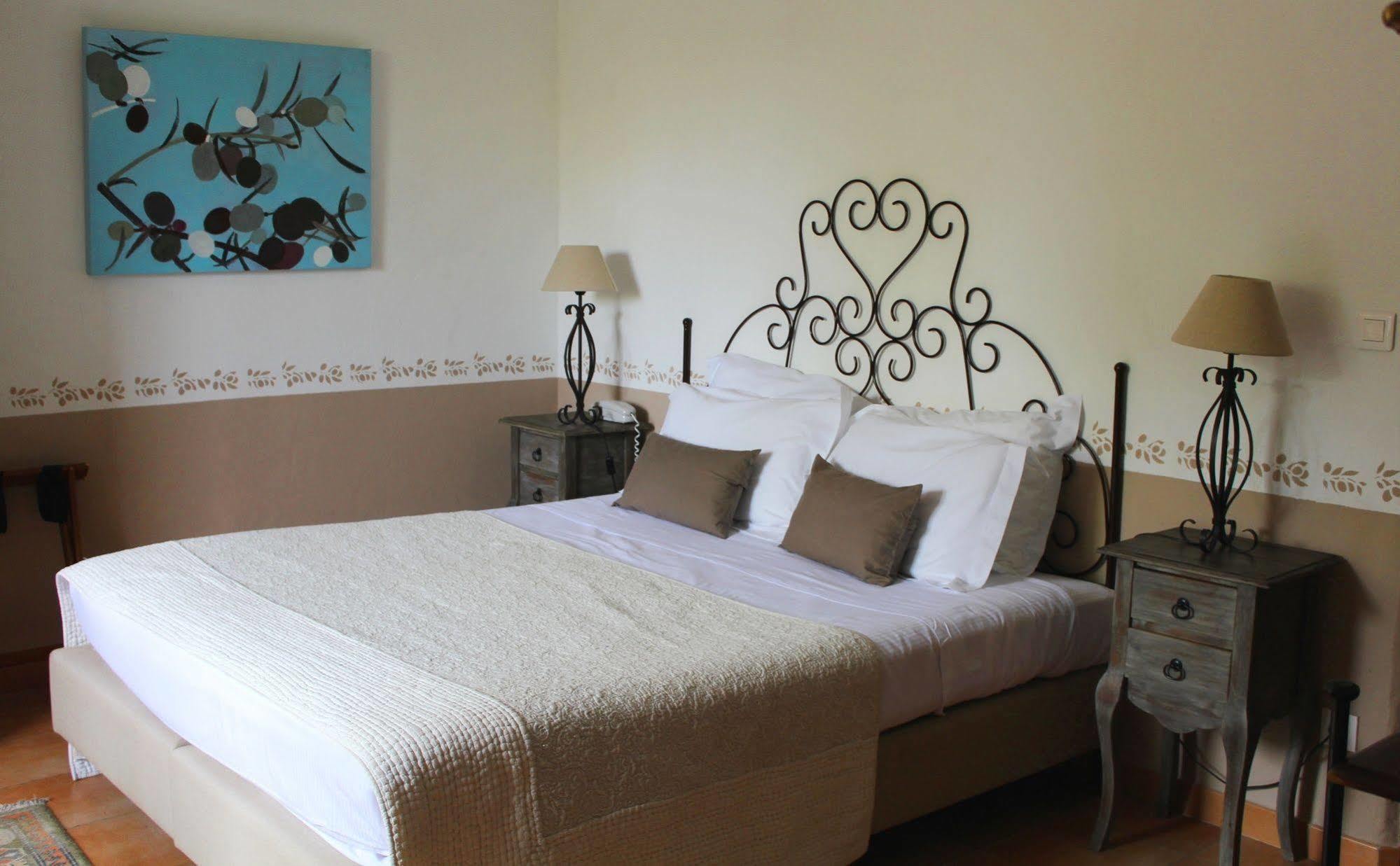 Hotel La Bastide D'Eygalieres Luaran gambar